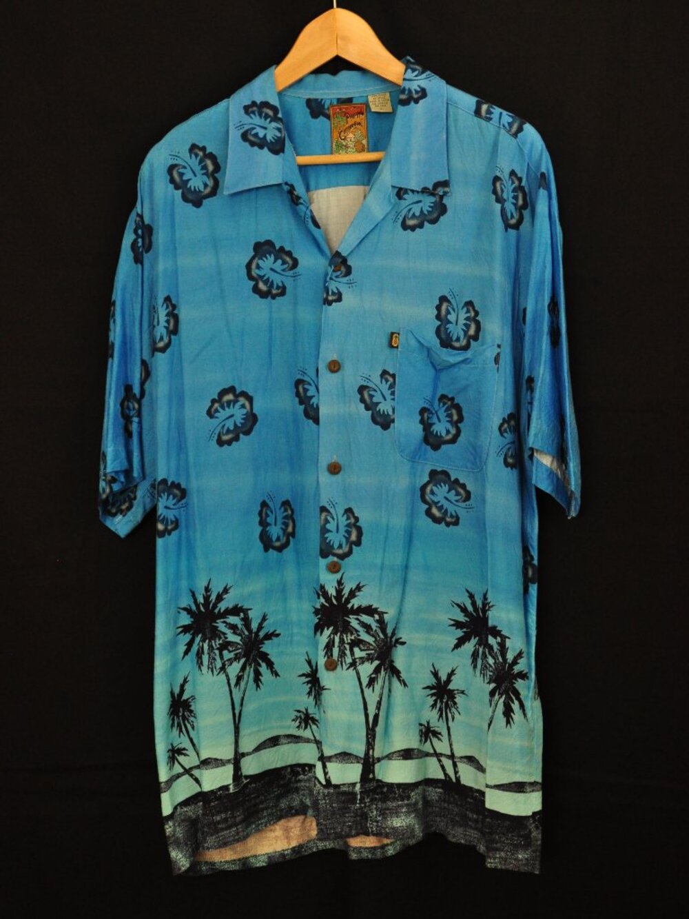 Men's Large Pineapple Connection 100% Rayon Made in Korea Shirt